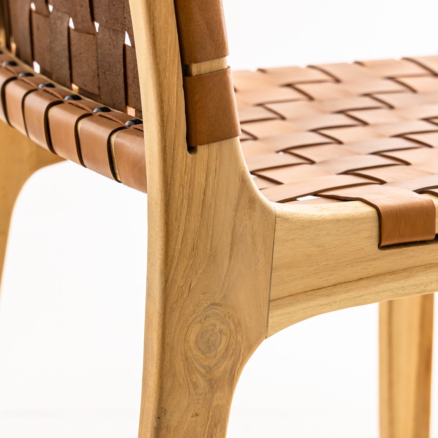 Chaise haute en bois de teck - Oka cuir marron