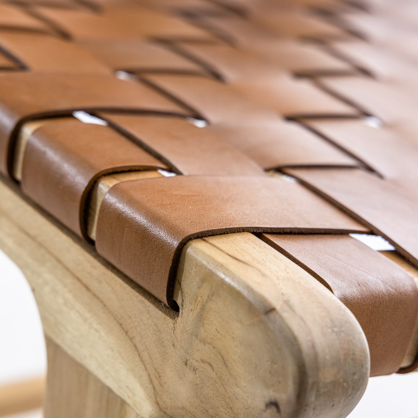 Chaise haute en bois de teck - Oka cuir marron