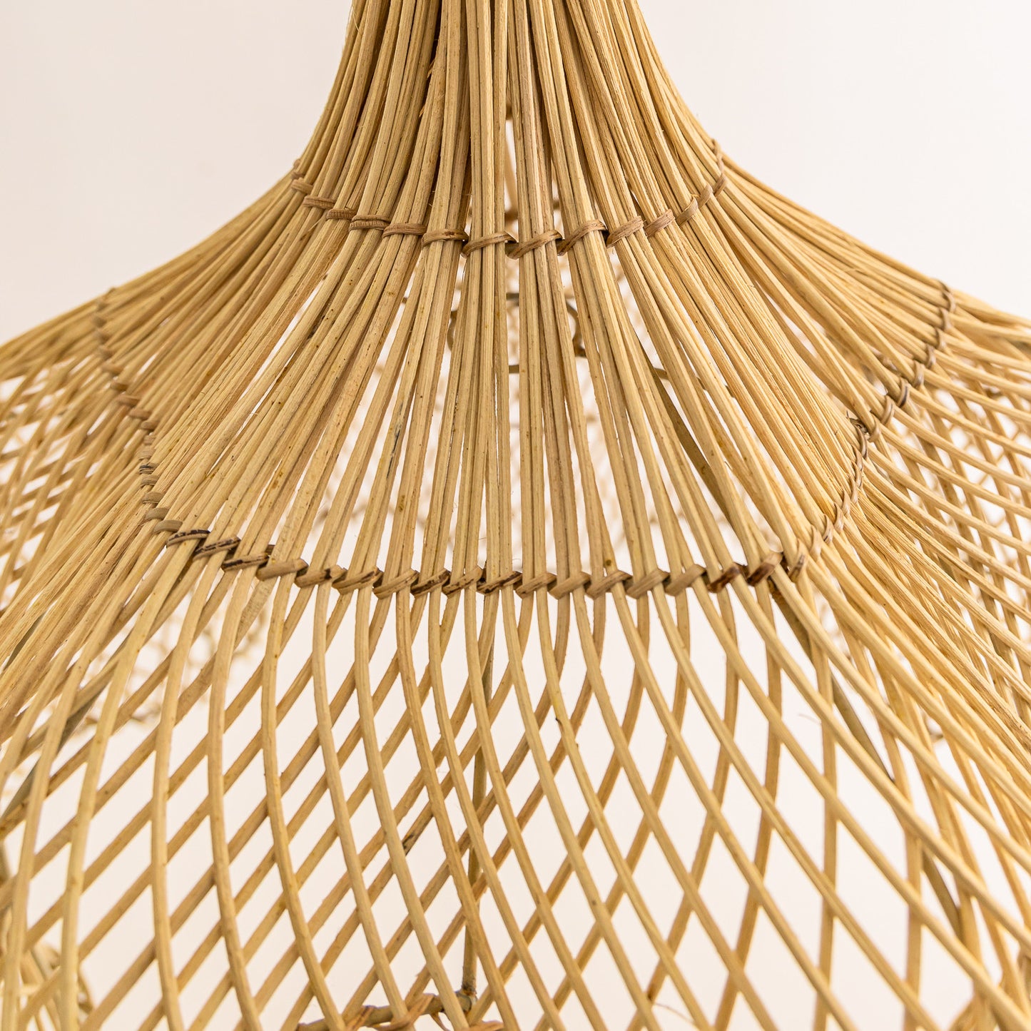 Suspension en rotin - Mawar