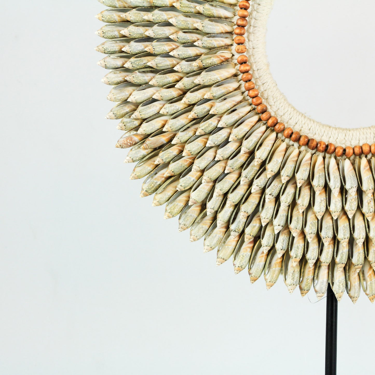 Collier Kolaka - Coquillages, macramé et perles en bois