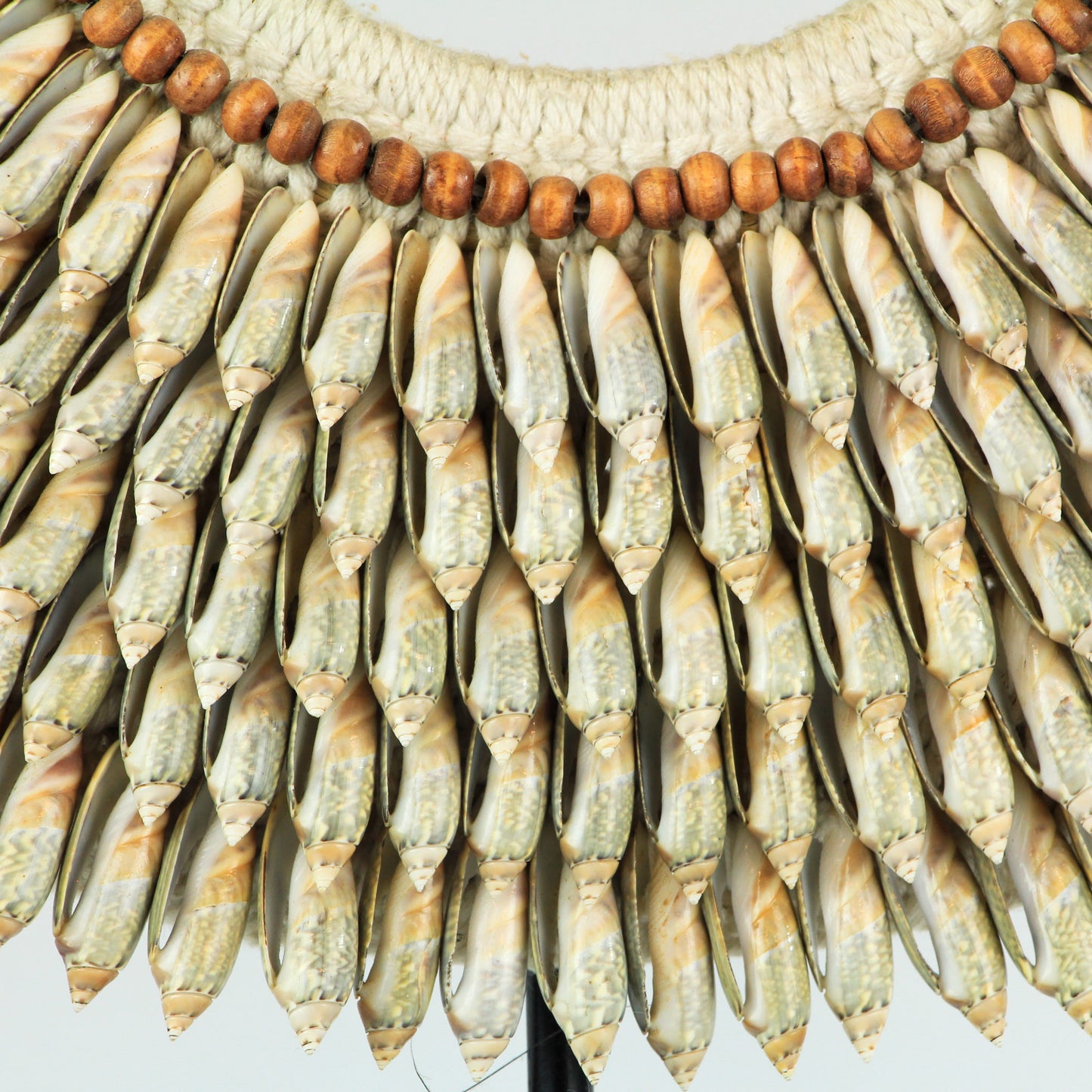 Collier Kolaka - Coquillages, macramé et perles en bois