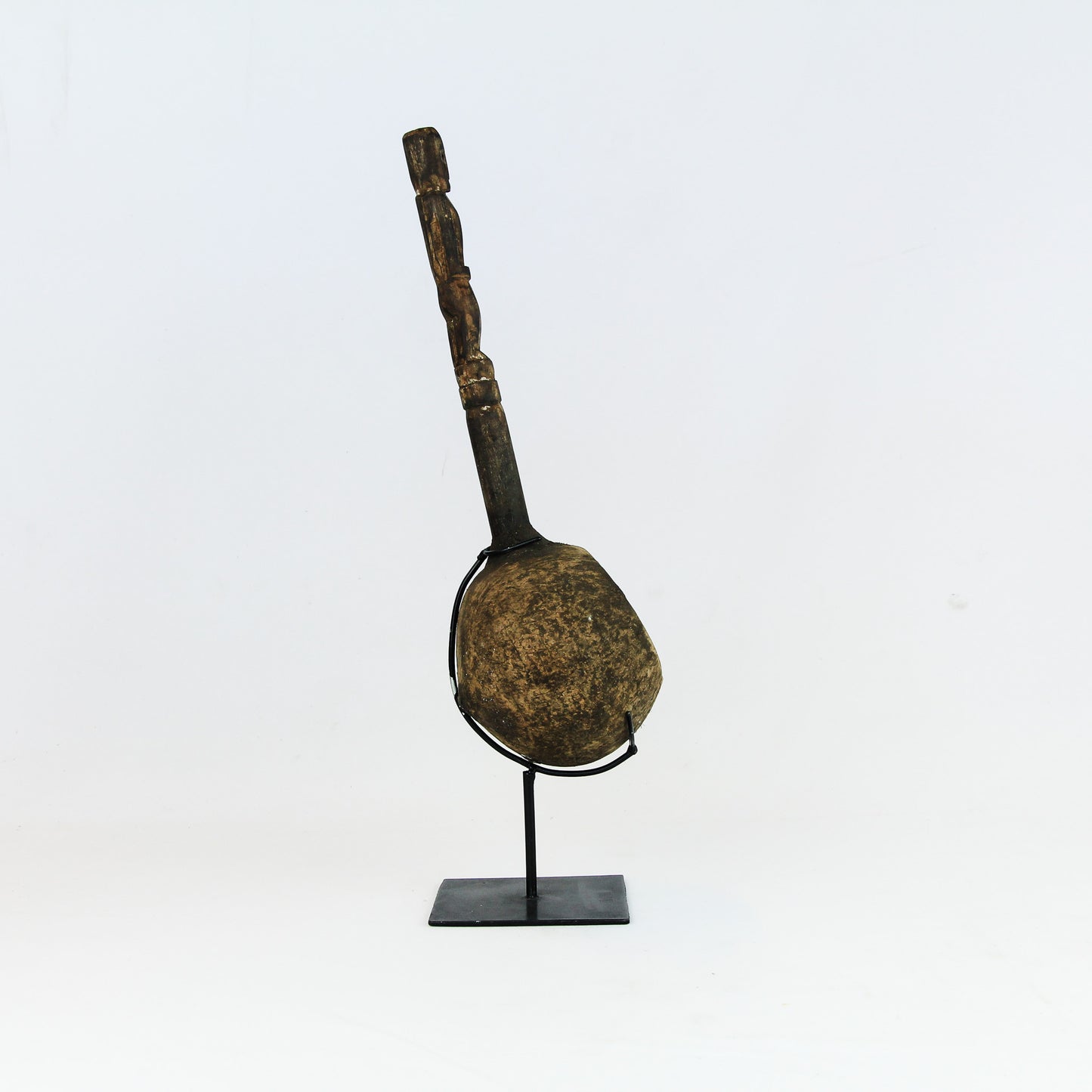 Noix de coco sur socle