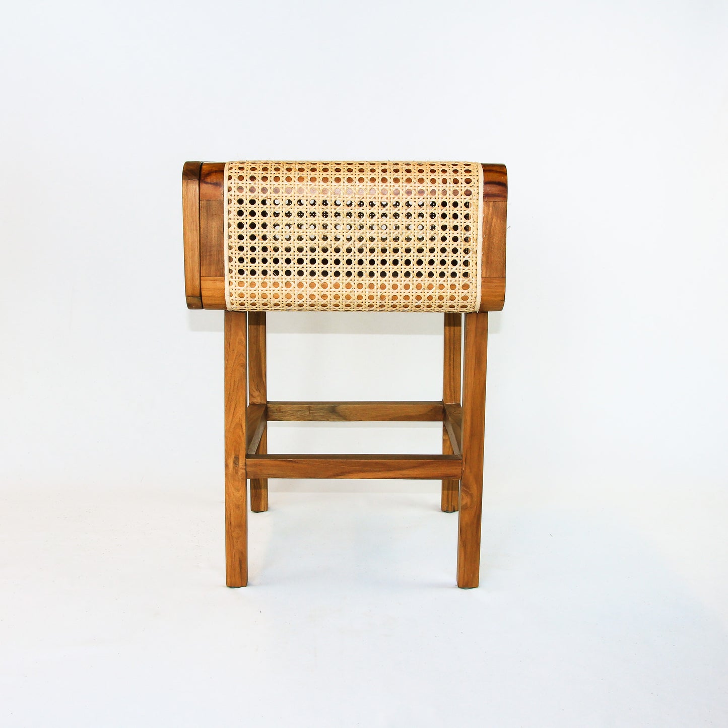 Table de chevet en teck et cannage