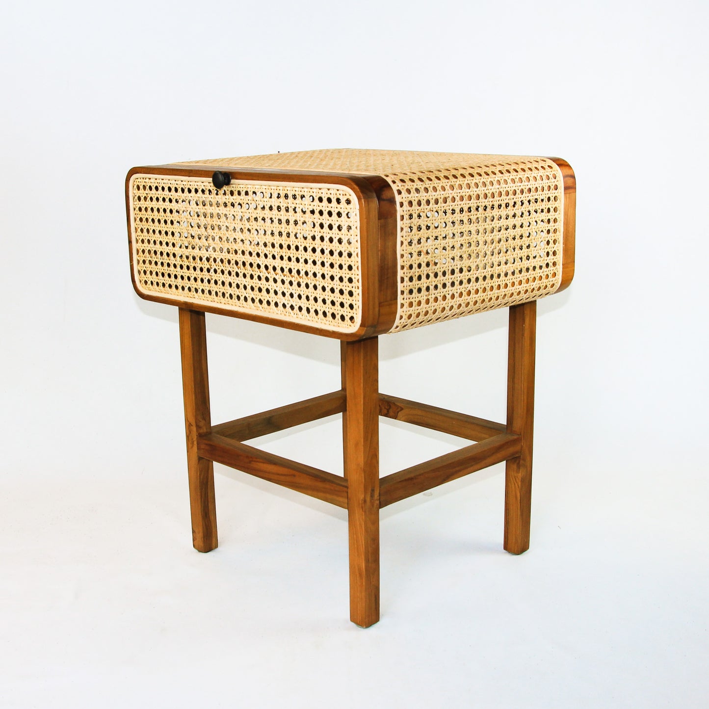 Table de chevet en teck et cannage