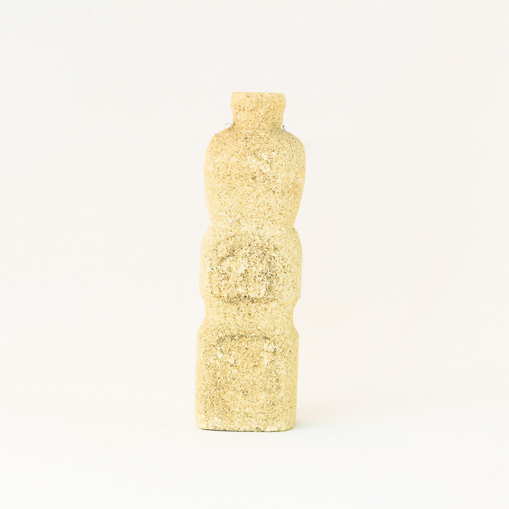 Statuette en pierre à double tête primitive de l'île de Sumba