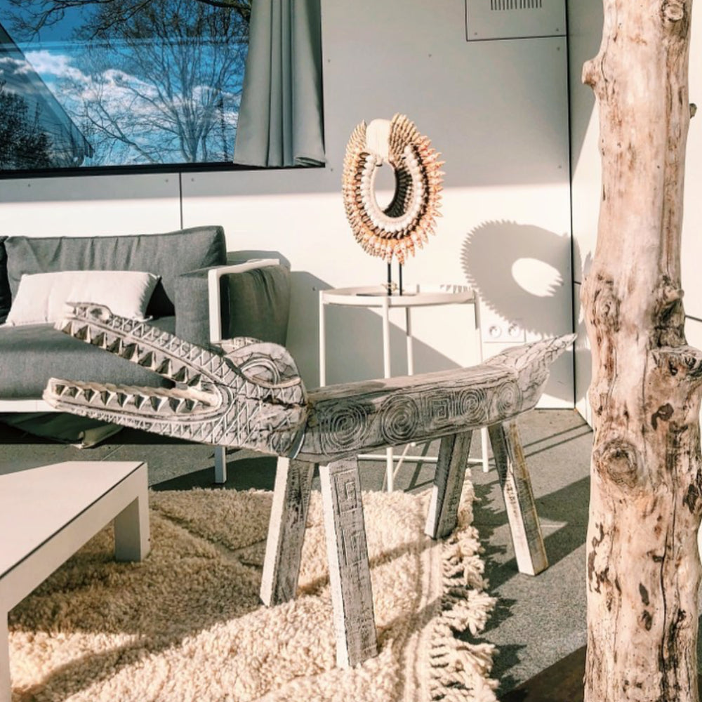 Banc crocodile en bois recyclé sculpté de Bali