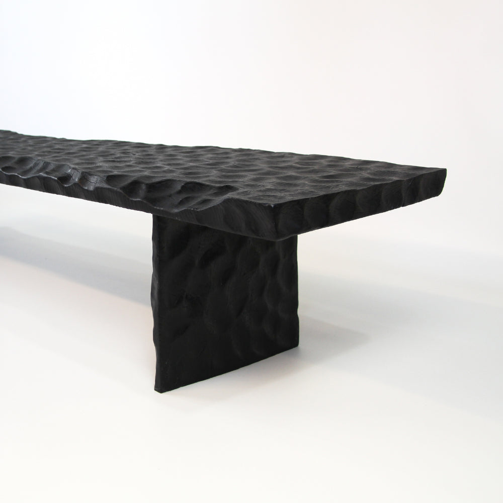 Banc en litchi martelé (198 x 40 x 38 cm)