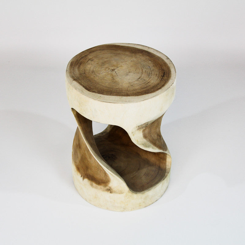 Stool Pilin en bois de suar massif