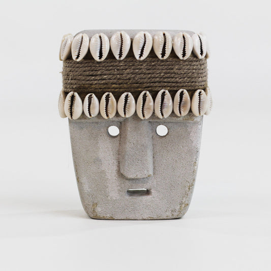 Tête primitive sculptée de l'île de Sumba