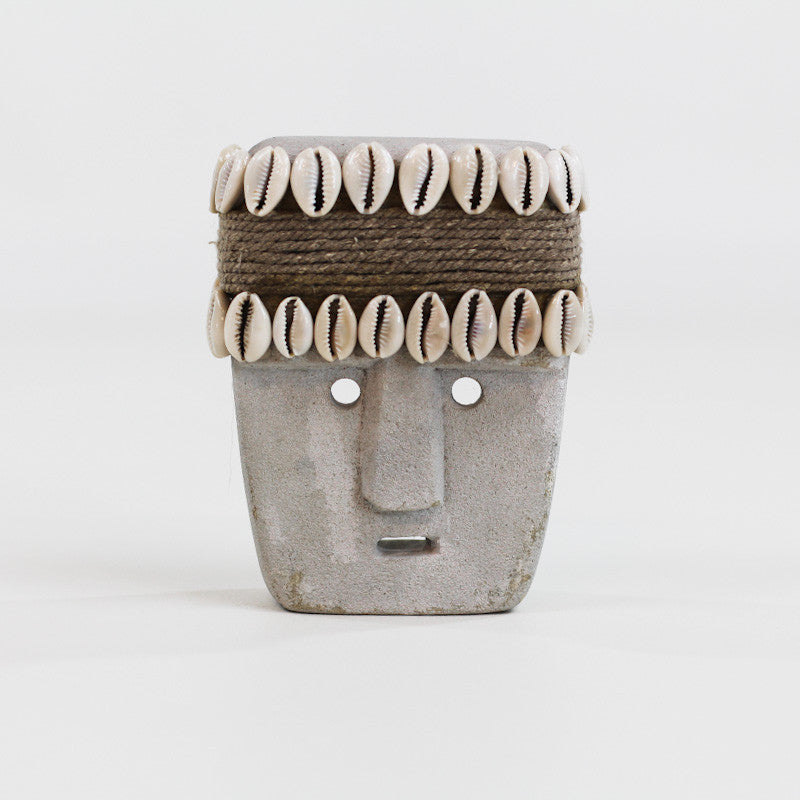 Tête primitive sculptée de l'île de Sumba