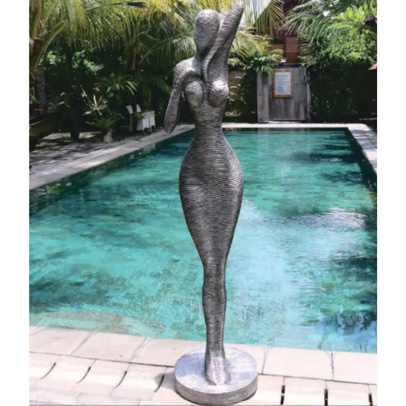 Statue en aluminium Biola (183 x 41 x 41 cm)