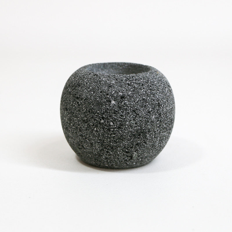 Bougeoir rond en pierre