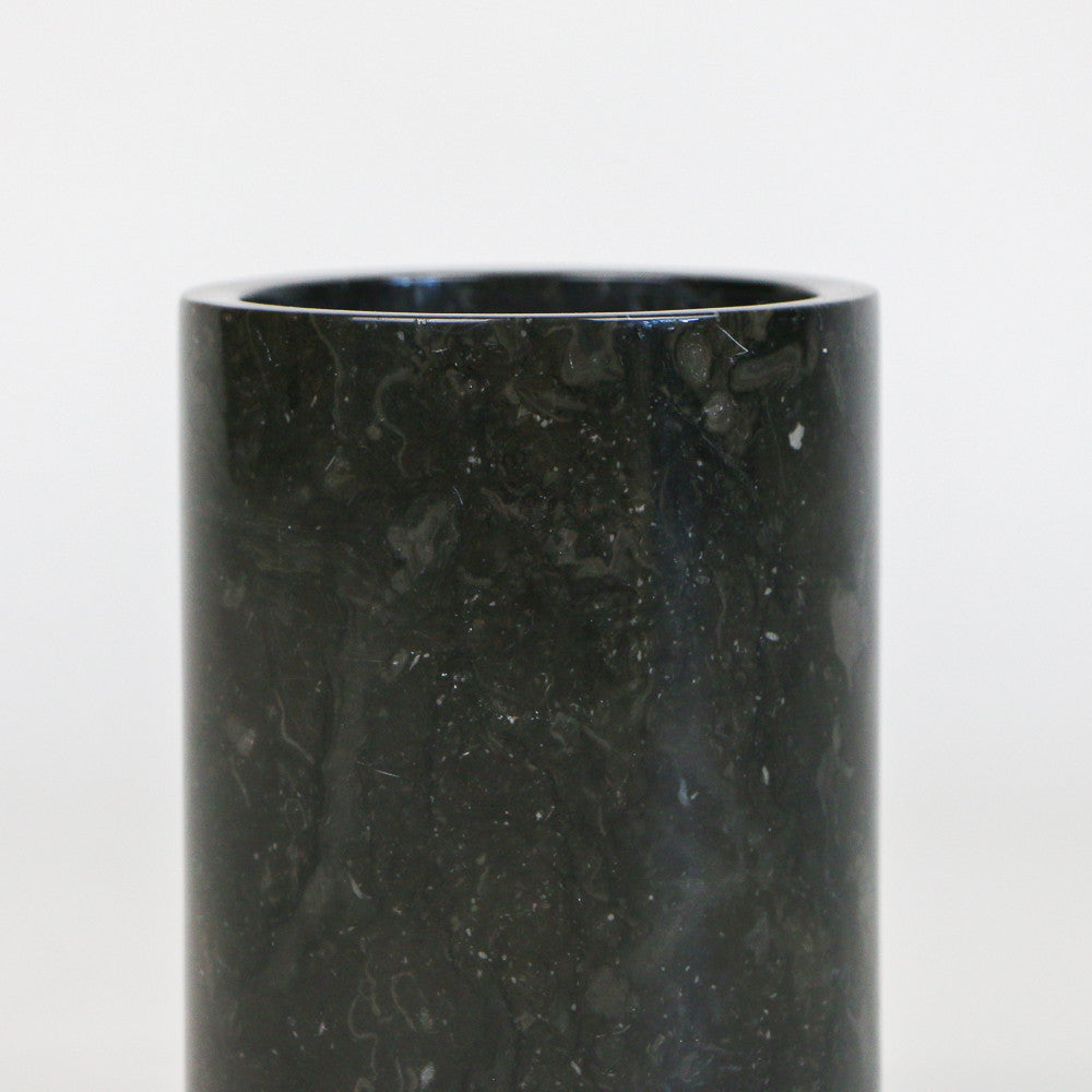 Porte brosse à dents en marbre noir