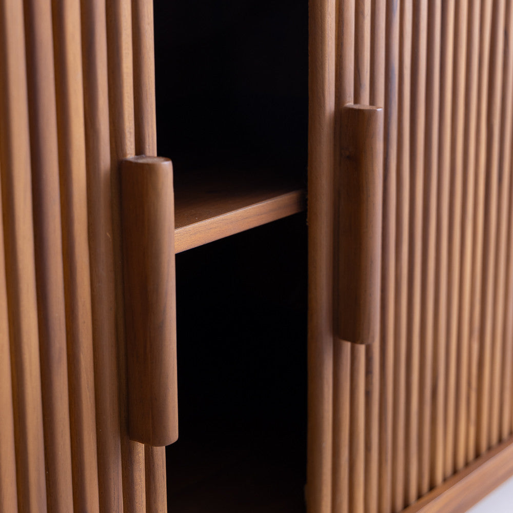Buffet Ayuna en teck portes striées coulissantes - 180cm