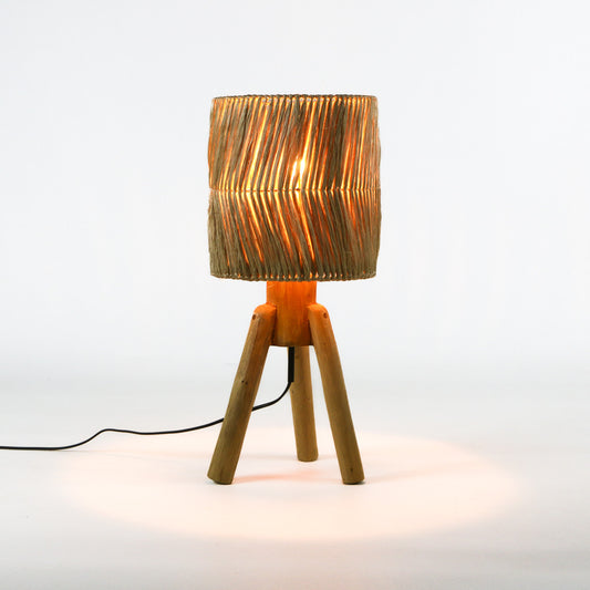 Lampe à poser Beno en bois et fibre d'abaca