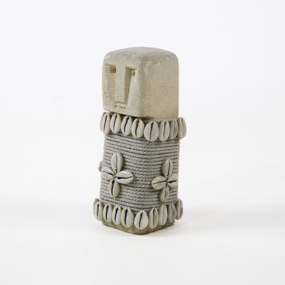 Statuette sumba en pierre et coquillage - Taille M
