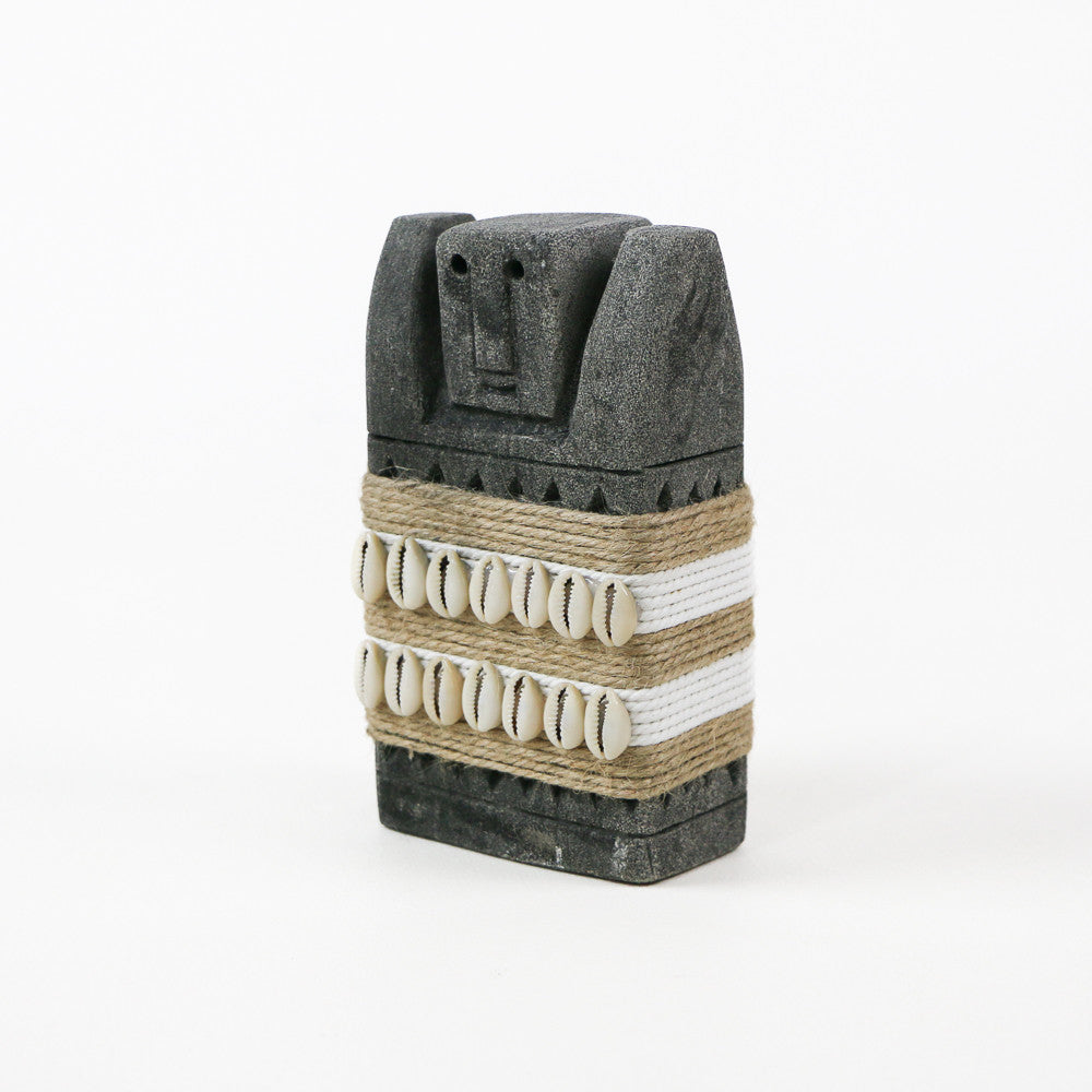 Statuette sumba en pierre et coquillage - Taille L