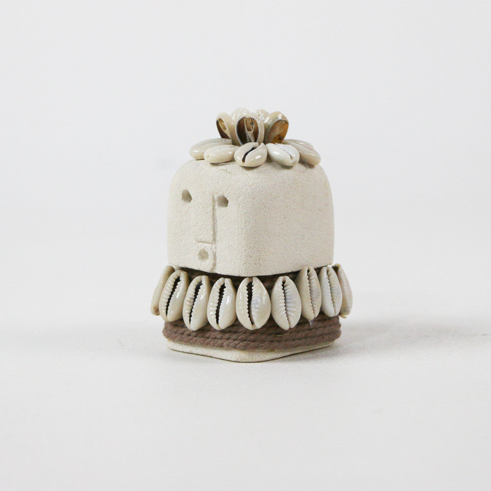Statuette sumba en pierre et coquillage - Taille S