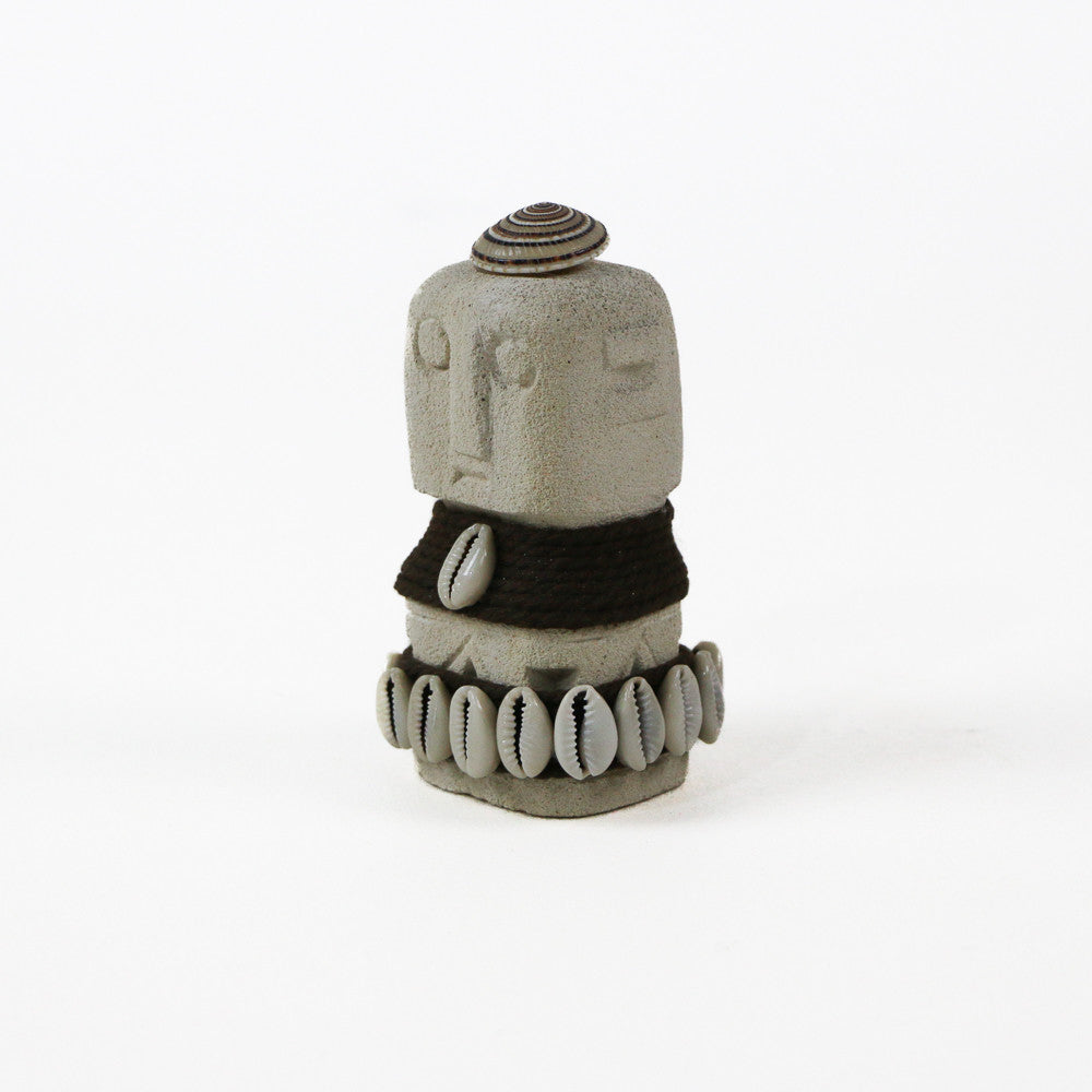 Statuette sumba en pierre et coquillage - Taille S