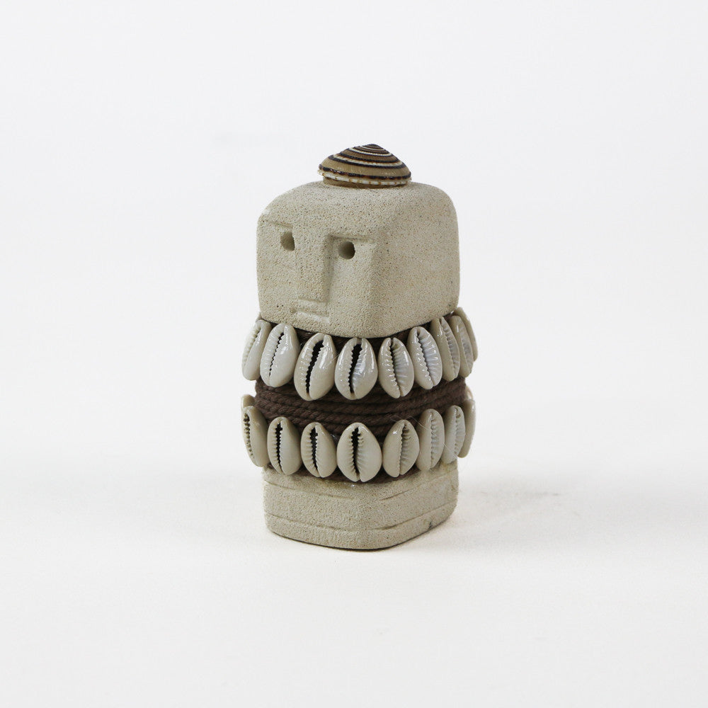 Statuette sumba en pierre et coquillage - Taille S