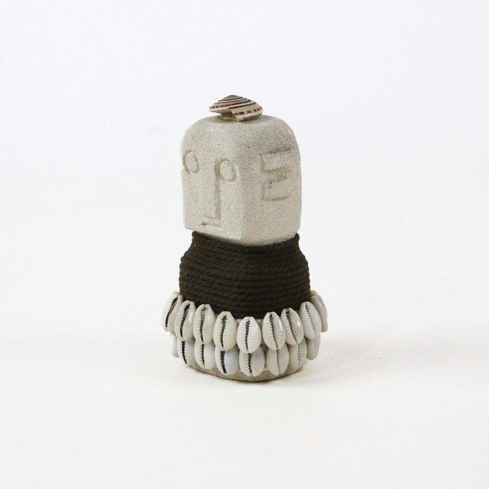Statuette sumba en pierre et coquillage - Taille S