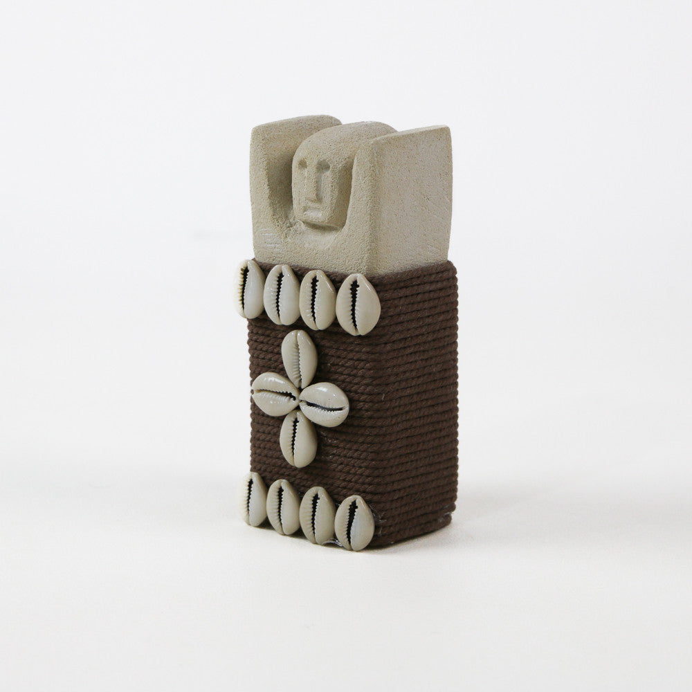 Statuette sumba en pierre et coquillage - Taille M