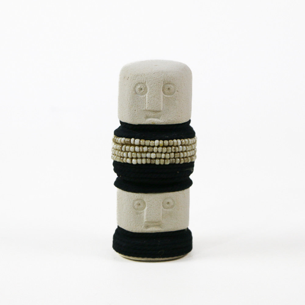 Statuette Sumba en Pierre, Coquillages et Perles - Taille M