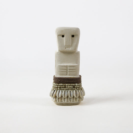 Statuette Sumba en Pierre, Coquillages et Perles - Taille L