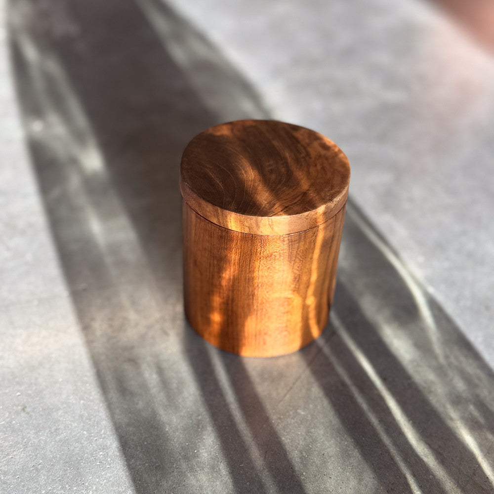 Pot / boîte à épices en bois de teck