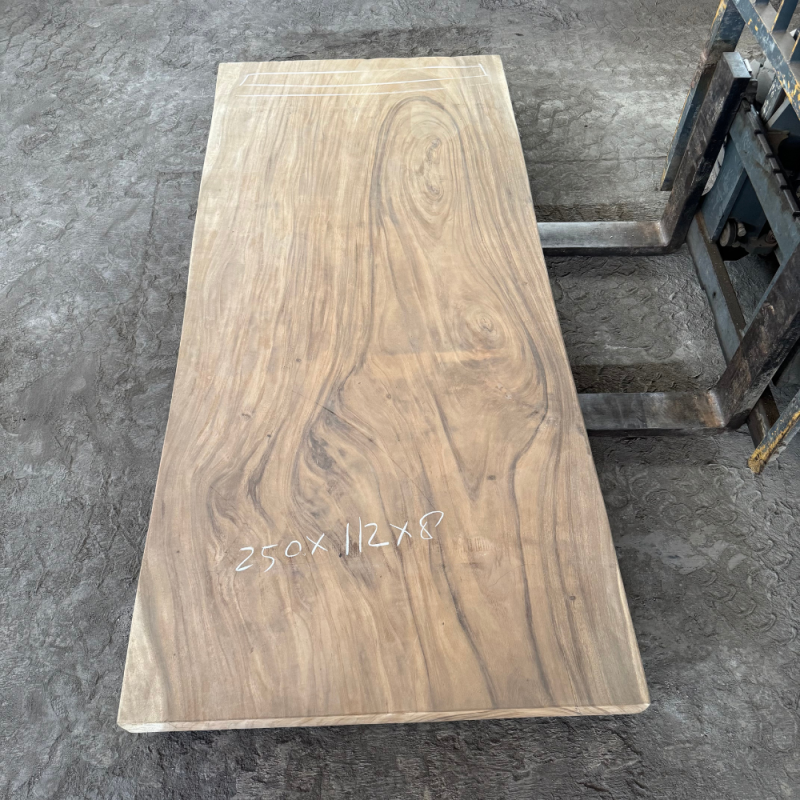 Table à manger en bois massif 250 x 112 cm - Bois de Suar Table à manger en bois massif 250 x 112 cm - Bois de Suar