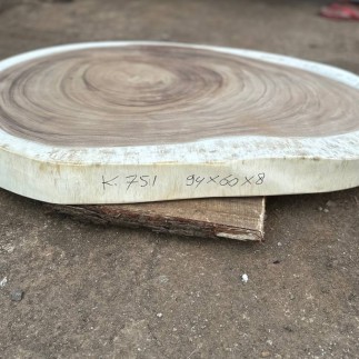 Table basse cookie en bois de suar massif 94*60*8cm K751