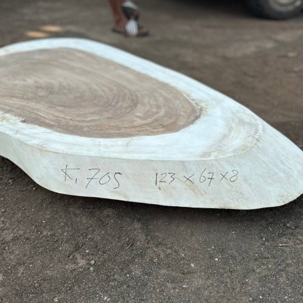 Table basse cookie en bois de suar massif 123*67*8cm K705
