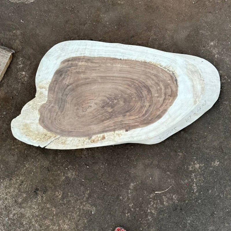 Table basse cookie en bois de suar massif 123*67*8cm K705