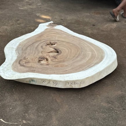 Table basse cookie en bois de suar massif 113*100*8cm K734
