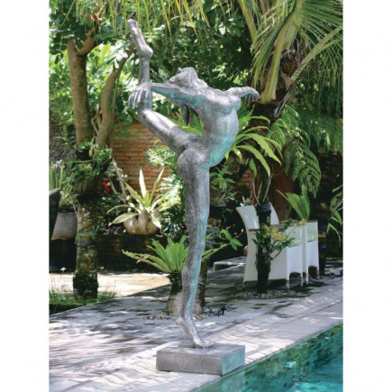 Statue femme ballerine en aluminium couleur argent