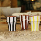 Tasse artisanale en céramique à rayures marrons - 8 cm