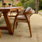 Chaise extérieure en bois de teck et corde synthétique Chaise extérieure en bois de teck et corde synthétique