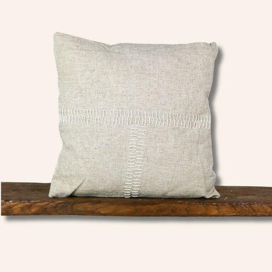 Coussin 40cm Écru et Coutures Blanches