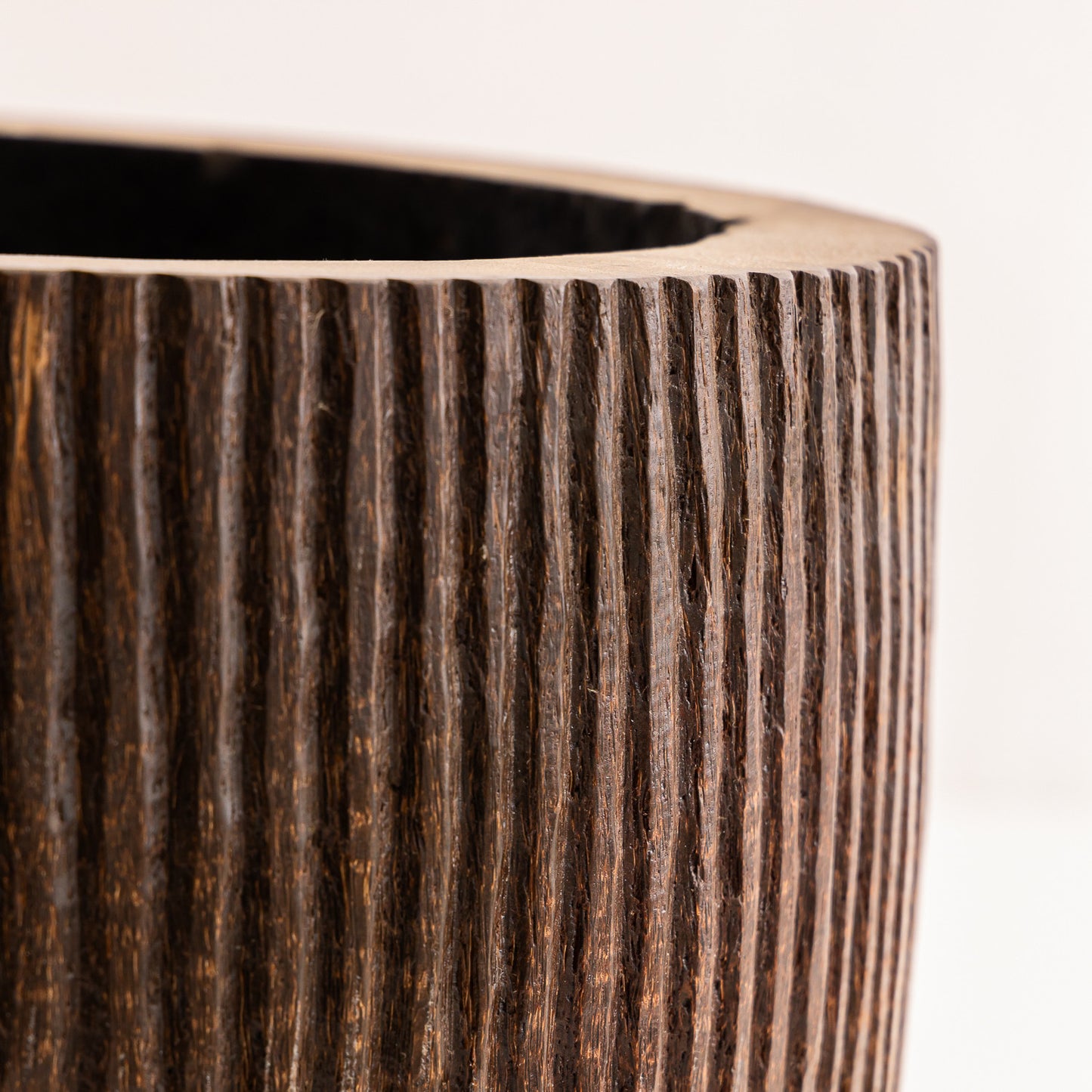 Cache Pot en bois de cocotier strié - 60 cm