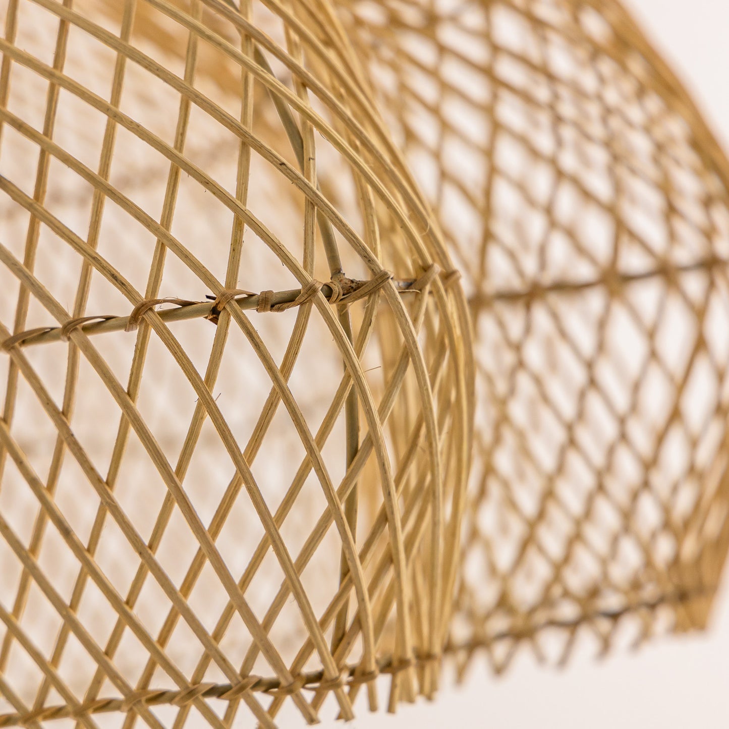 Suspension en rotin - Mawar