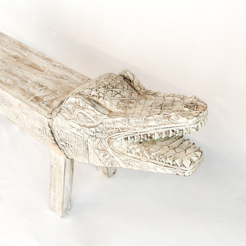 Banc crocodile double têtes en bois recyclé sculpté de Bali