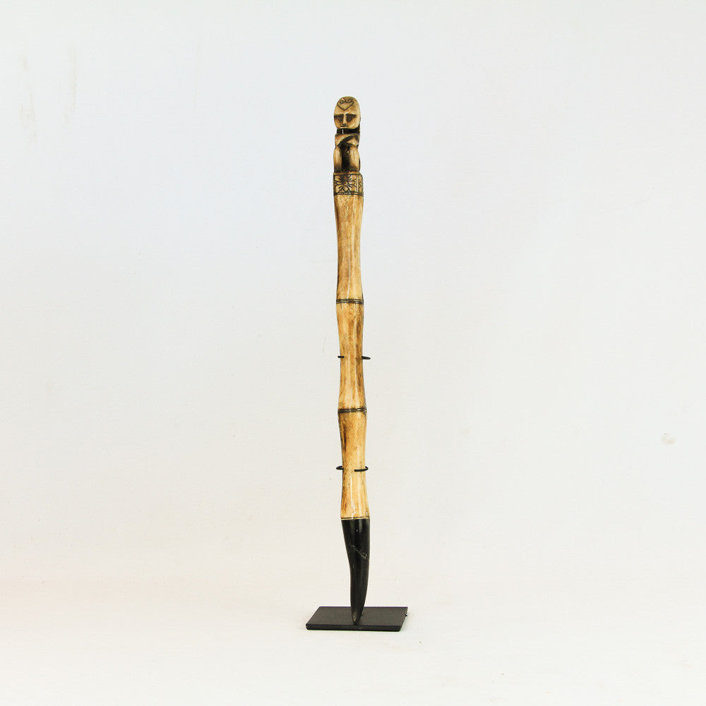 Sculpture en os de vache de Sumba