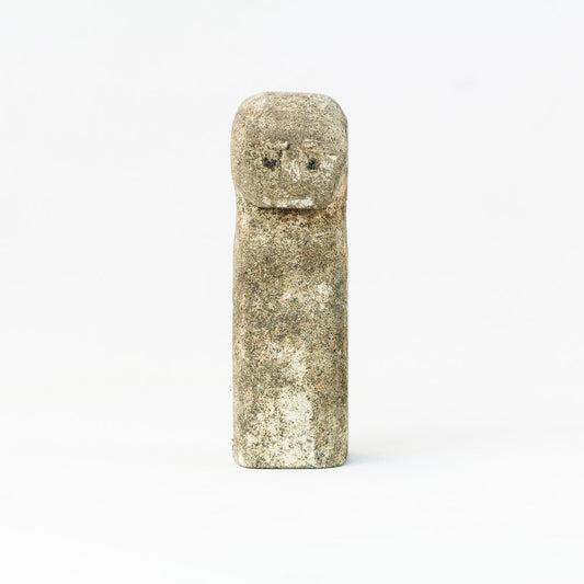 Statuette de tête primitive de l'île de Sumba