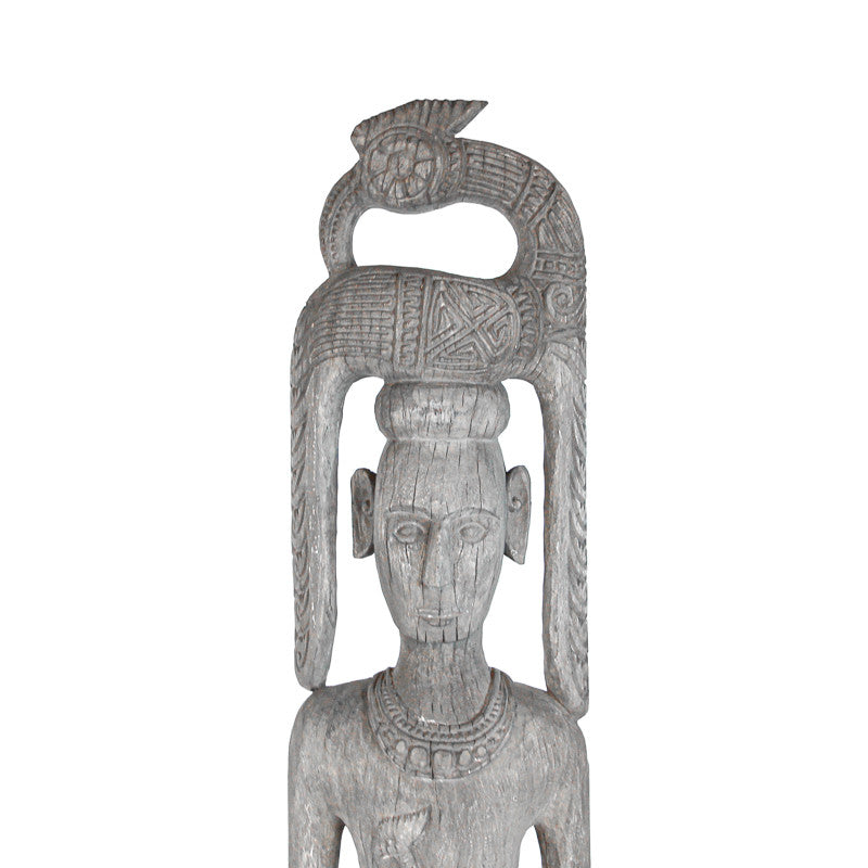 Grande statue primitive de l'île de Timor 2