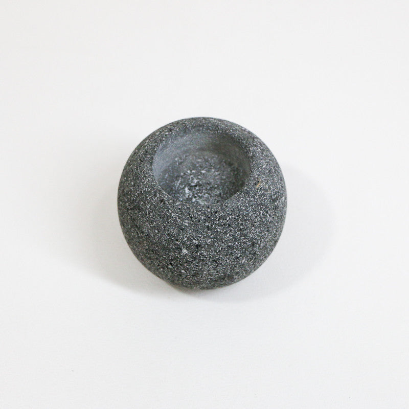 Bougeoir rond en pierre