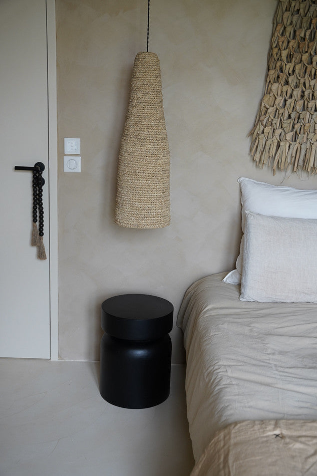 Stool Yuni en bois de manguier BLACK