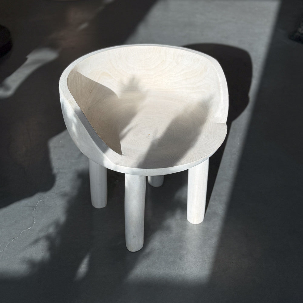 Fauteuil en bois blanc Rimba