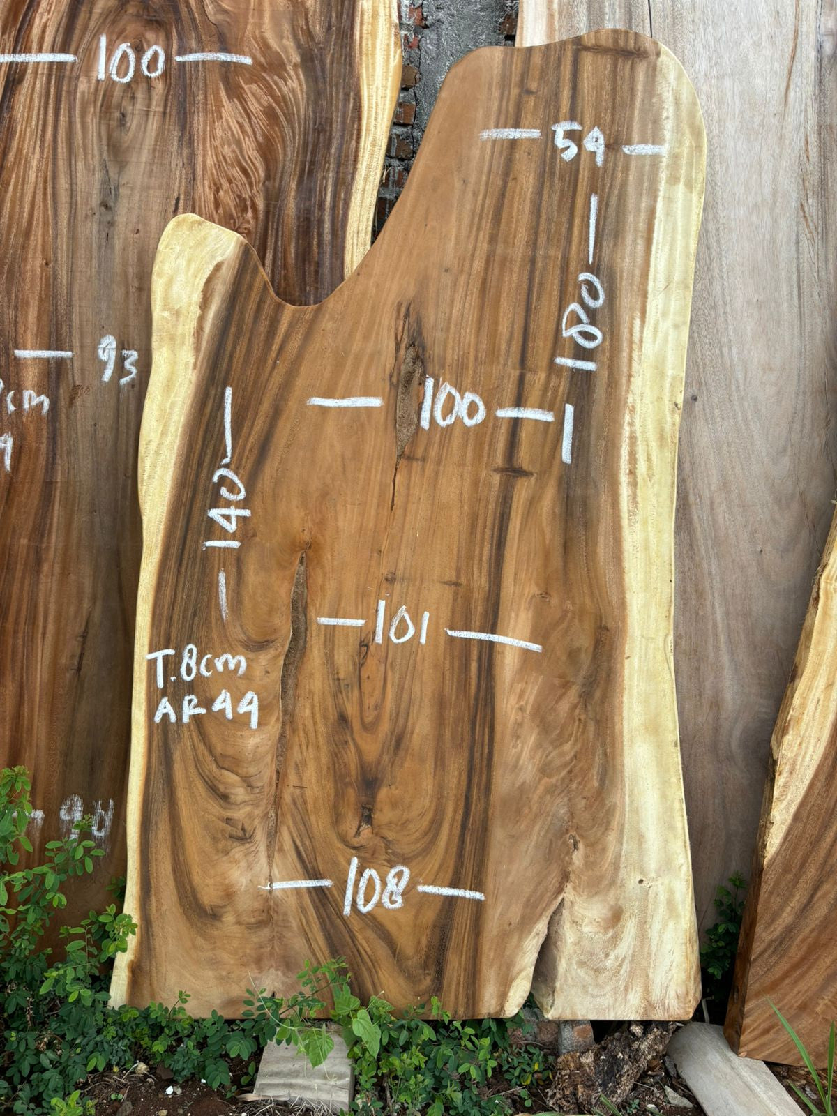 Table à manger en bois massif 180 x 108 cm - Bois de Suar