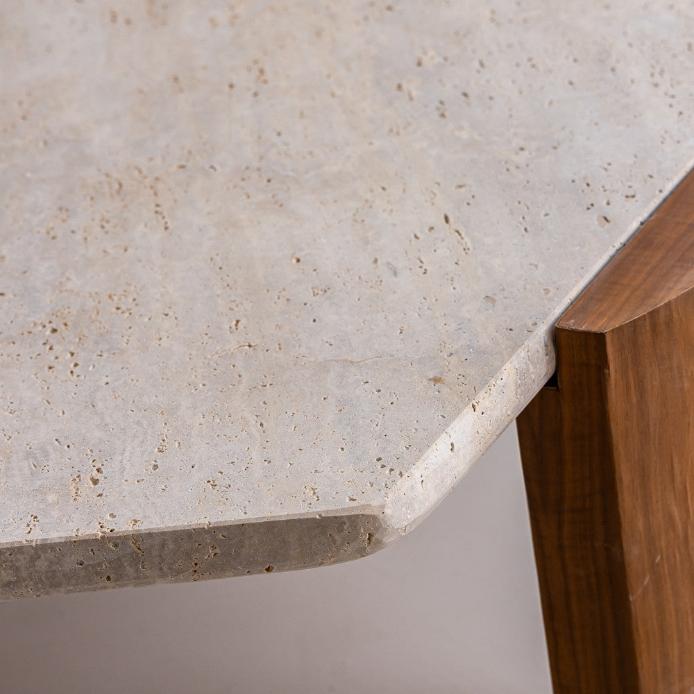 Table basse hexagonale en travertin pieds bois